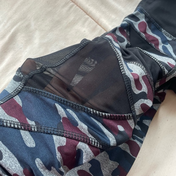 JESSICA SIMPSON | Women’s Camouflage Leggings - Picture 5 of 5